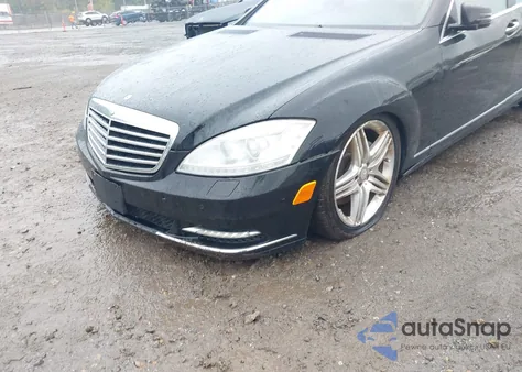 2013 Mercedes-Benz S 550 4Matic из США, поврежденный, VIN WDDNG9EB9DA494574